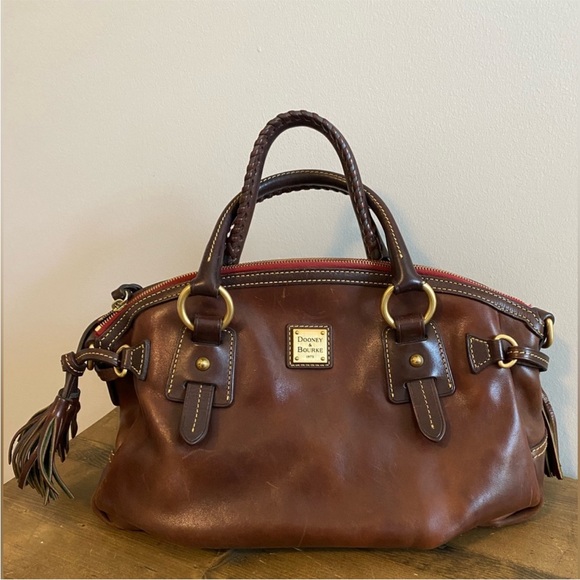 Dooney & Bourke Handbags - EUC Dooney toledo mail satchel